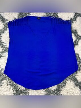 Torrid Women’s Royal Blue Blouse V-neck Cut Out Shoulders Size 2